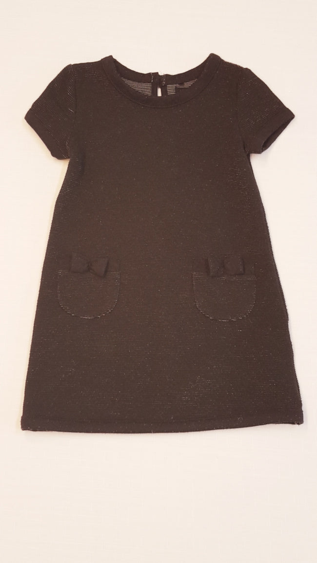 YOUNG DIMENSION CSINI,FEKETE,EZÜSTSZÁLAS KISLÁNY RUHÁCSKA,KÉTOLDALT MASNIS ZSEBBEL 92 Hover Image