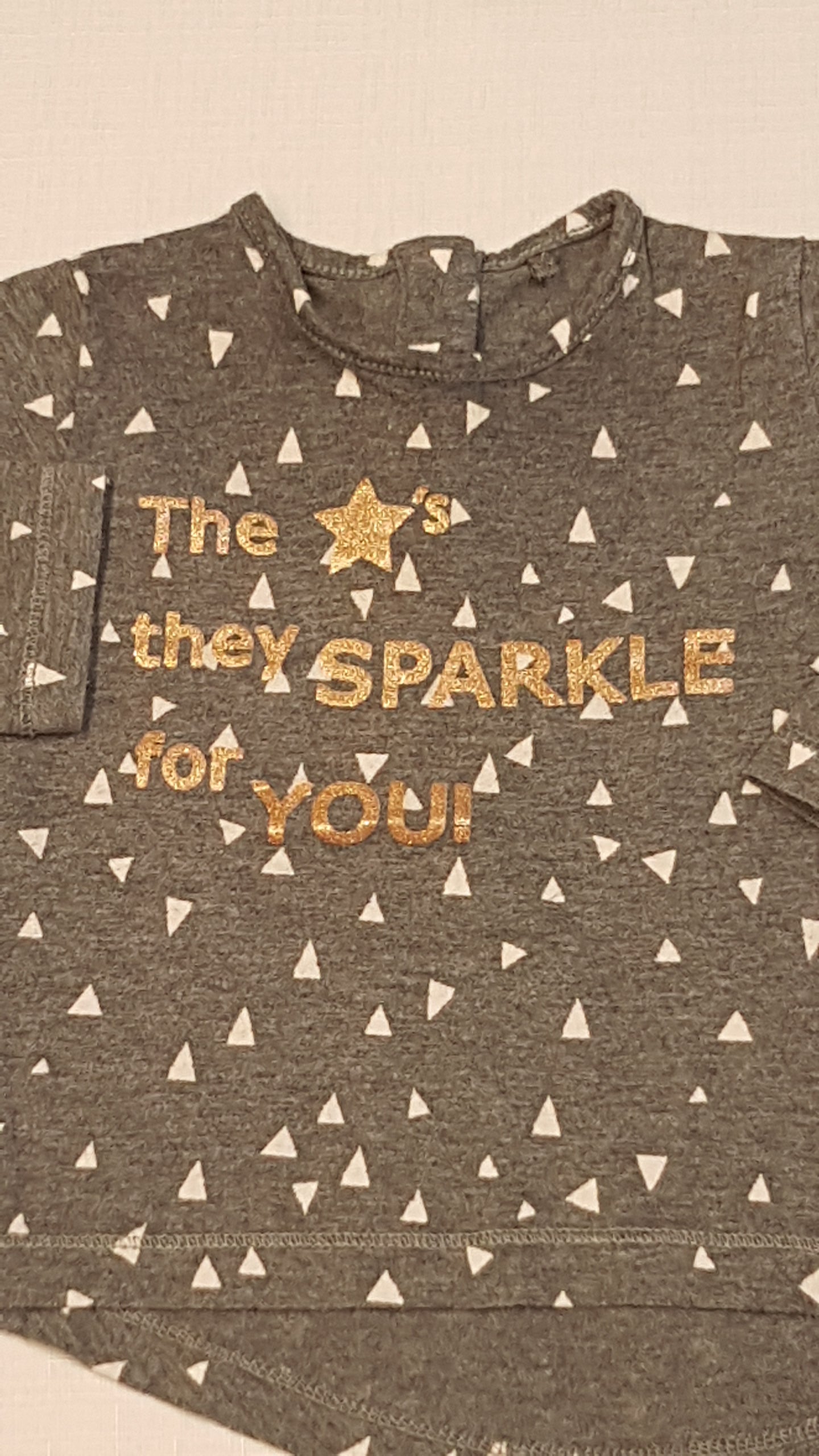 NEXT FELIRATOS,CSILLÁMPOROS KISLÁNY FELSŐ 68