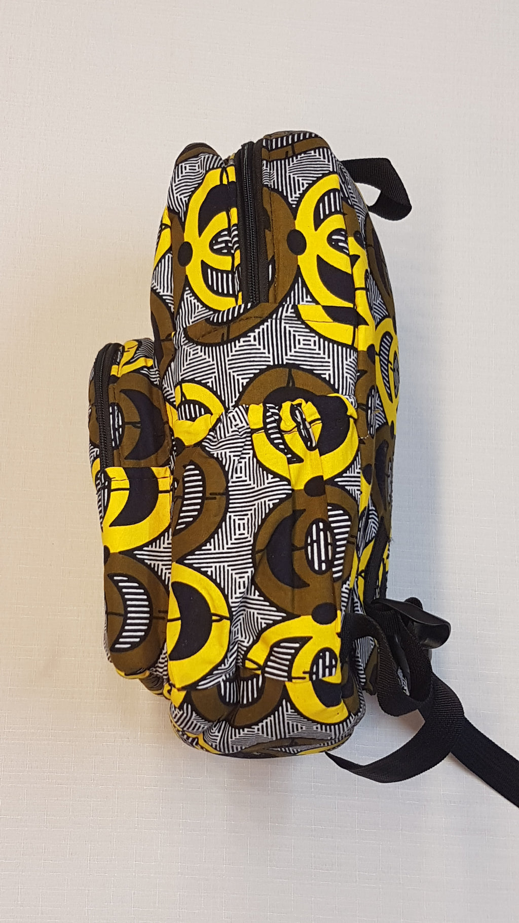 ÚJ KÜLÖNLEGES MINTÁS KÉTOLDALT KULACS TARTÓS,UNISEX HÁTIZSÁK-ISKOLA TÁSKA