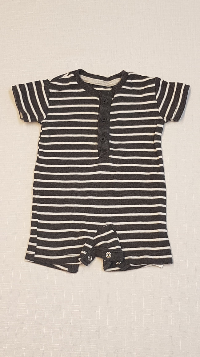 GEORGE CSÍKOS KISFIÚ NAPOZÓ 50-56 Hover Image