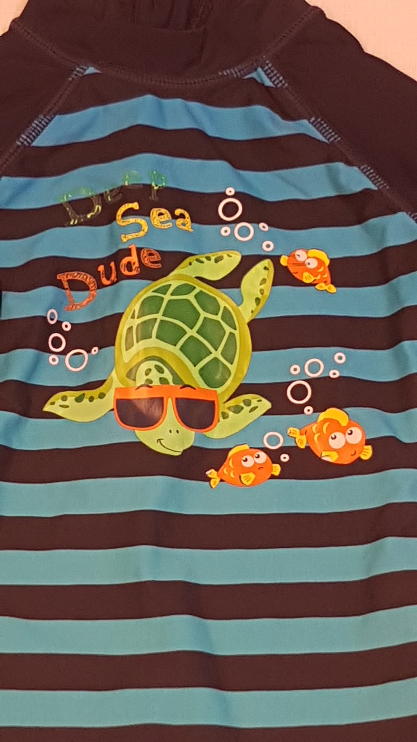 REBEL  KISFIÚ FÜRDŐDRESSZ 74