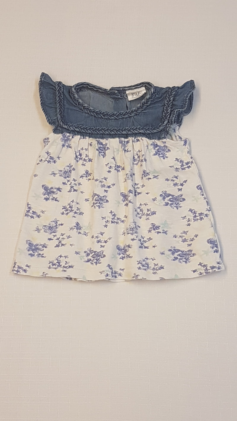 F&F VIRÁGOS KISLÁNY TUNIKA FELSŐ,VÁLLRÉSZNÉL FODROS FARMER RÉSSZEL 74