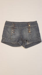 MOTTO TRENDI,KOPTATOTT,KÉTOLDALT VÉGIG GOMBOS,KISLÁNY FARMER RÖVIDNADRÁG 158-164