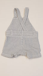 F&F                    CSÍKOS, KANTÁROS KISFIÚ NACI 62