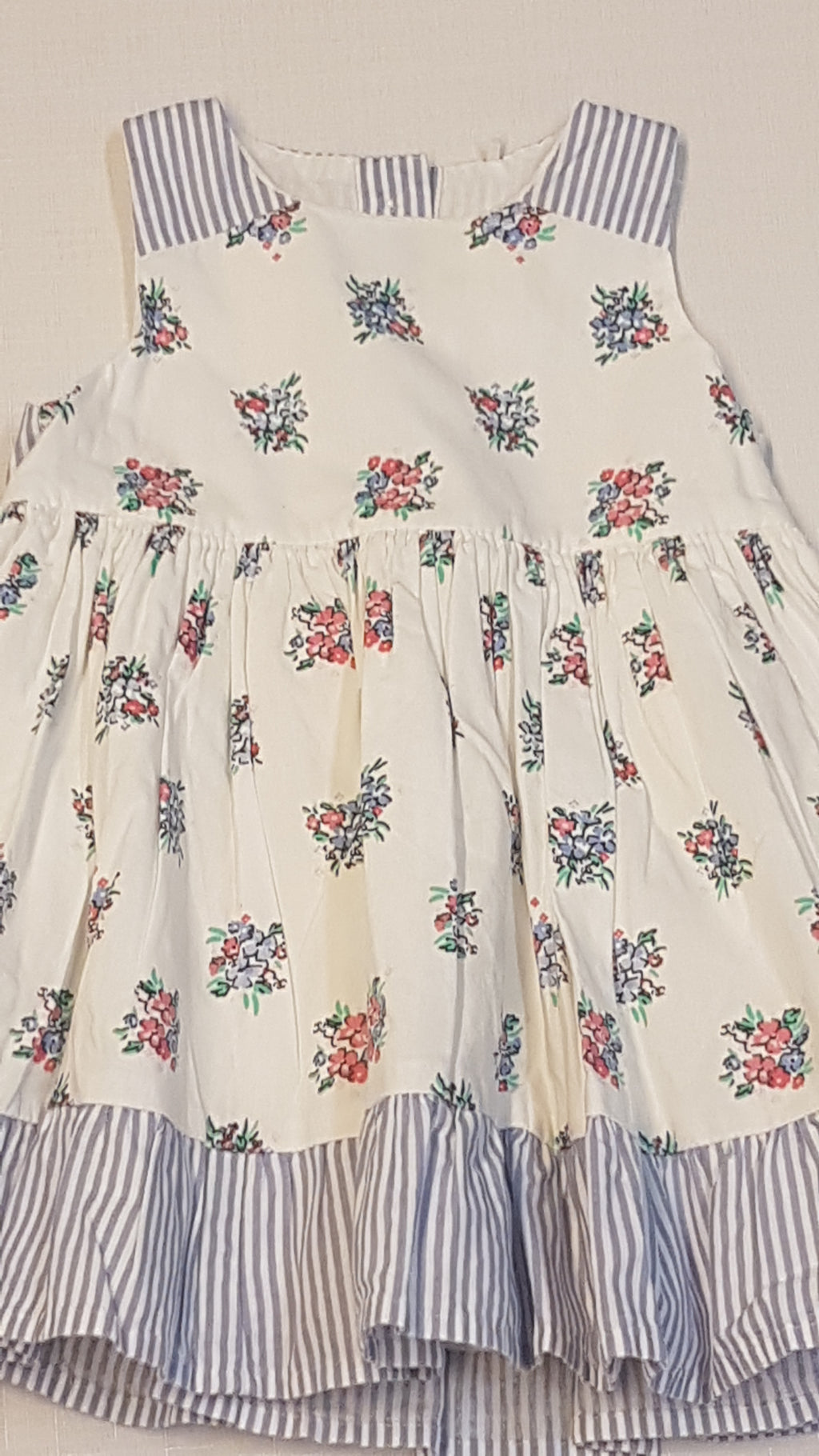 TU APRÓ VIRÁGMINTÁS,CSÍKOS,KISLÁNY ,ALKALMI RUHÁCSKA 62-68