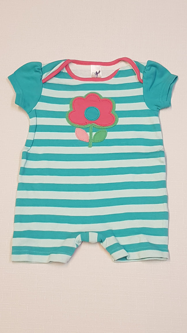 NEXT CSÍKOS,VIRÁGOS ARANYOS KISLÁNY NAPOZÓ 56-62 Hover Image