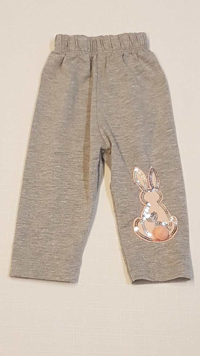 FLITTERES,NYUSZIKÁS KISLÁNY NACI 68 Hover Image