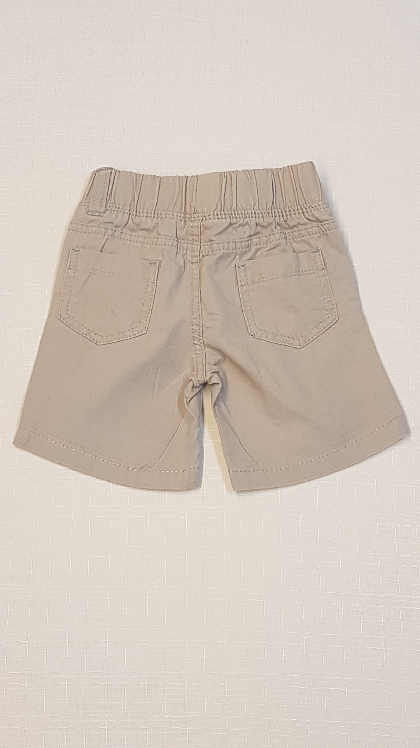 PRIMARK                 KISFIÚ VÁSZON RÖVIDNACI 68