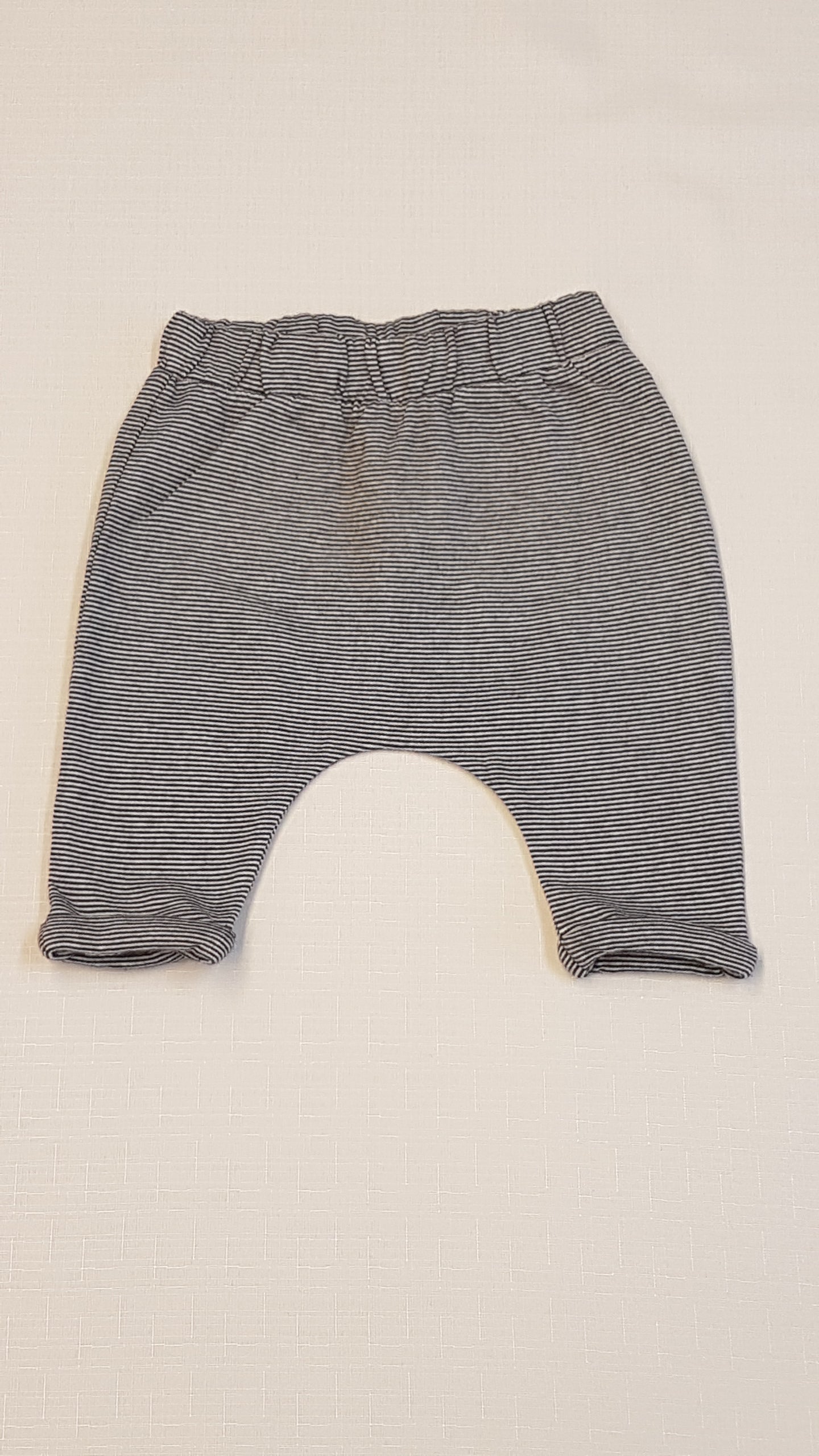 NEXT BABY VAGÁNY,KISFIÚ NADRÁG, HÁTUL ROAR FELIRATTAL 62