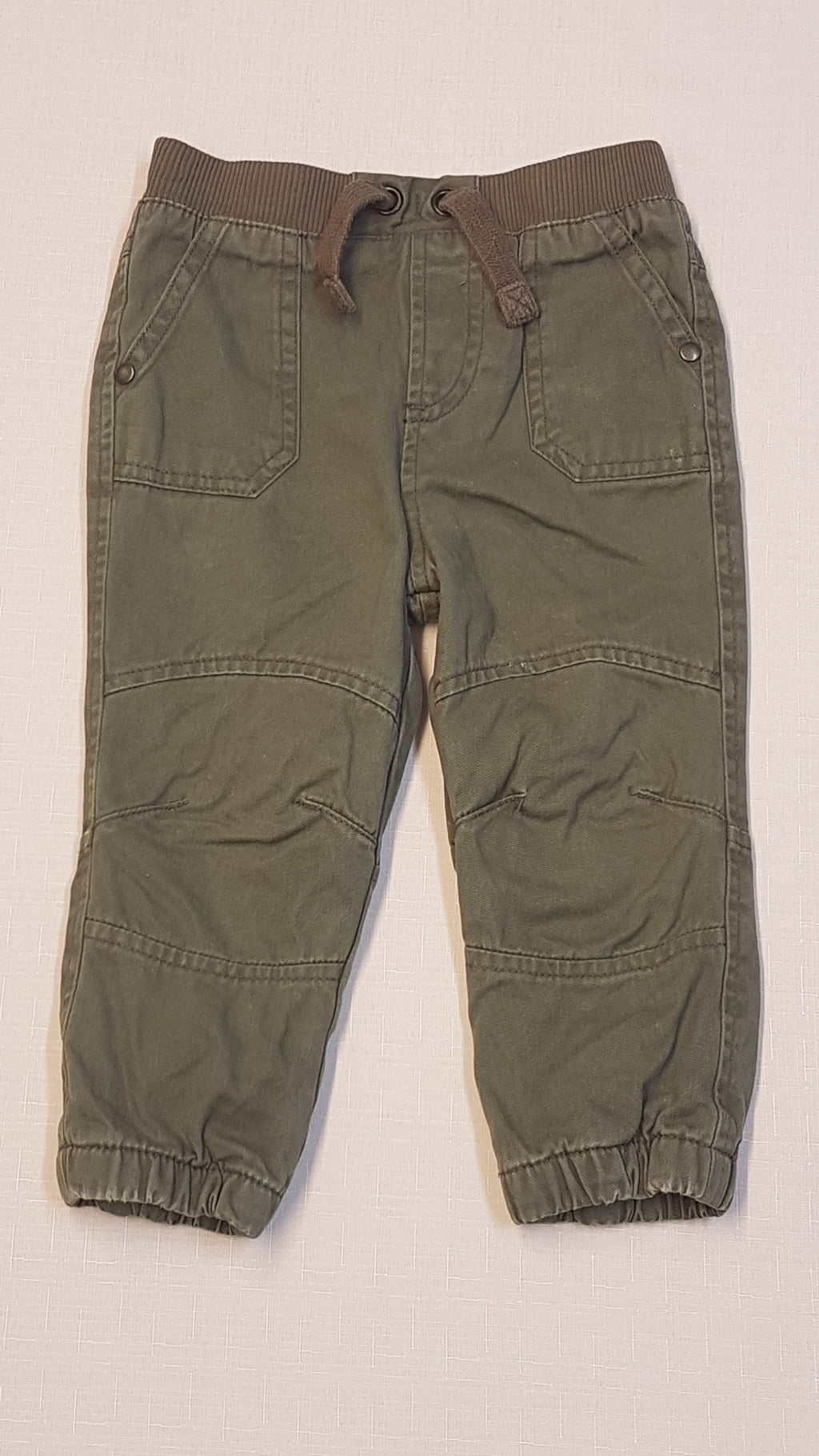 F&F ZÖLD,DERÉKRÉSZBEN KÖTŐS,KISFIÚ JOGGERS 86