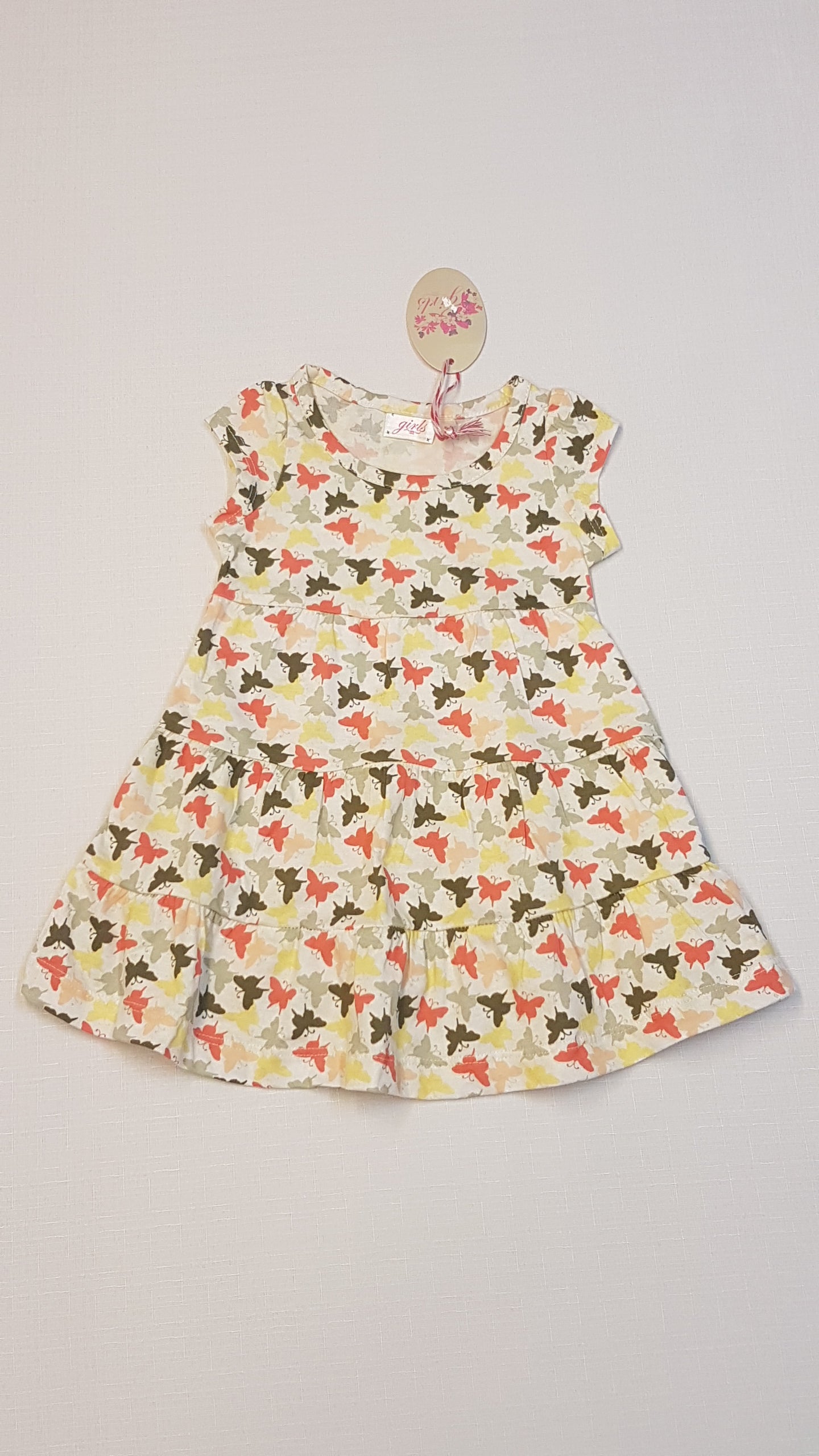 CÍMKÉS NEW LOOK GIRLS SZÍNES,PILLANGÓS,KISLÁNY PAMUTRUHÁCSKA 74