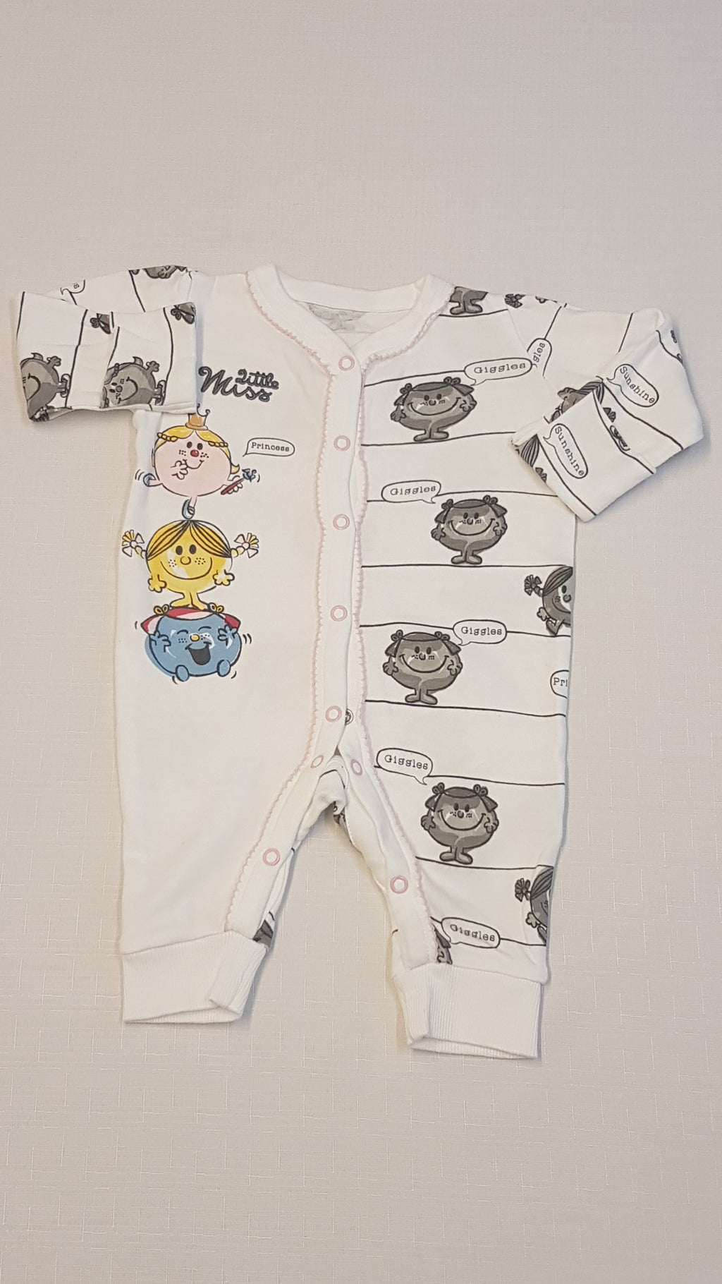 LITTLE MISS VIDÁM FIGURÁS LÁBFEJ NÉLKÜLI KISLÁNY RUGI 62
