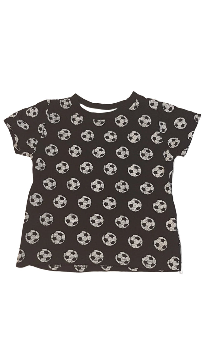 PRIMARK KÜLÖNLEGES,FOCILABDÁS KISFIÚ PÓLÓ Hover Image