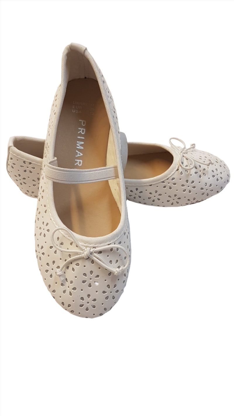 ÚJ PRIMARK VIRÁGMINTÁS,CSILLOGÓ KÖVEKKEL DÍSZÍTETT KISLÁNY CIPŐ 29