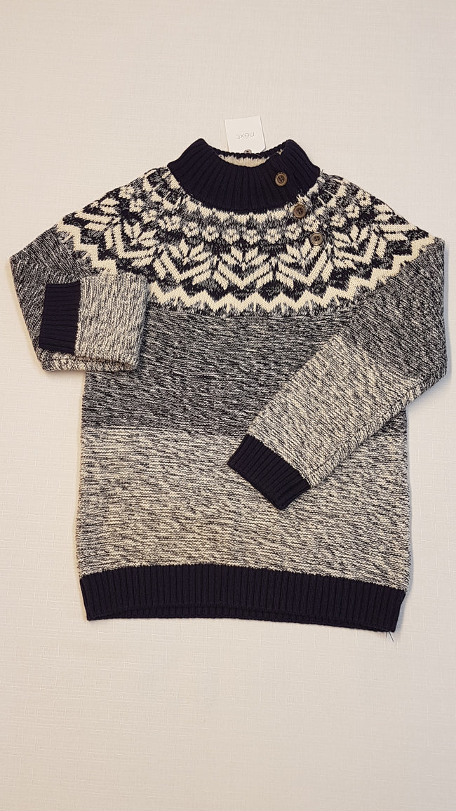 CÍMKÉS MINŐSÉGI, ELEGÁNS KISFIÚ PULÓVER 122 Hover Image