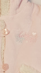 ÚJ GEORGE PILLEKÖNNYŰ,PLÜSS,VASTAG KISLÁNY KOCSIKABÁT 56-62