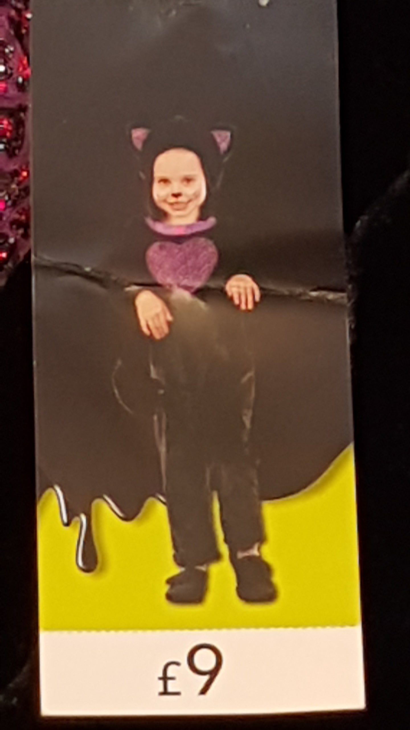 CÍMKÉS GEORGE EXTRAMINŐSÉGŰ,ÉDI CICÁS,FLITTERES KISLÁNY JELMEZ 80-92