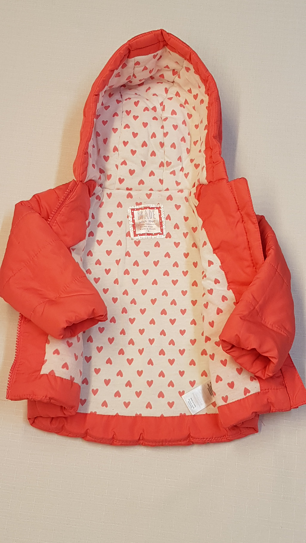 YOUNG DIMENSION ARANYOS,SZÍVECSKÉS,KISLÁNY ÁTMENETI KABÁTKA 80