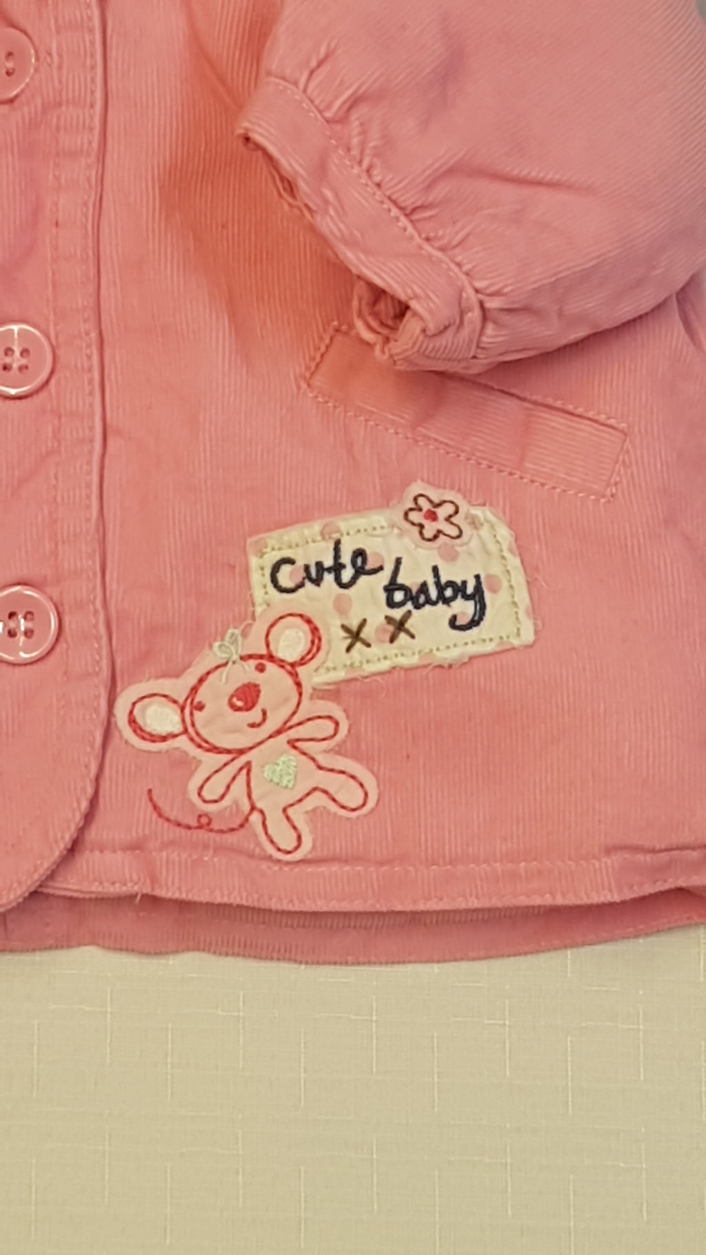 CHEROKEE MIKRÓBÁRSONY,CUTE BABY FELIRATÚ,KAPUCNIS KISLÁNY ÁTMENETI KABÁTKA 62
