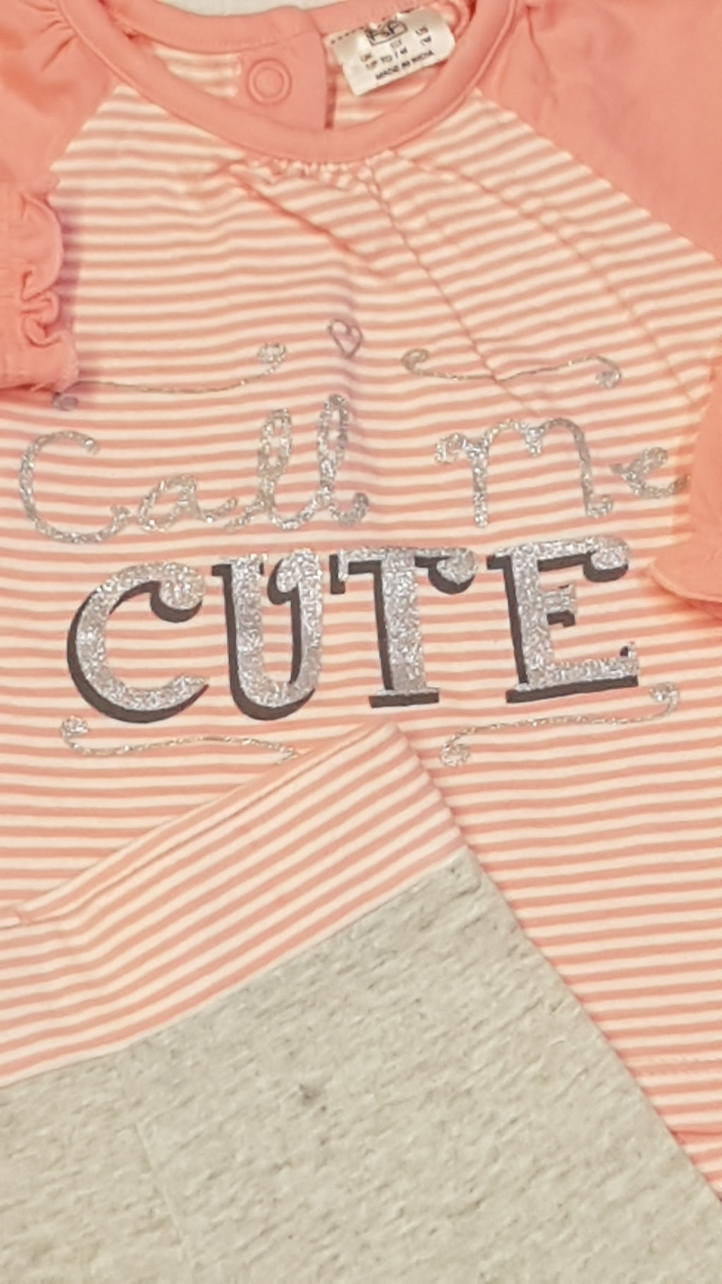 F&F CALL ME CUTE FELIRATÚ ARANYOS KISLÁNY SZETT 56
