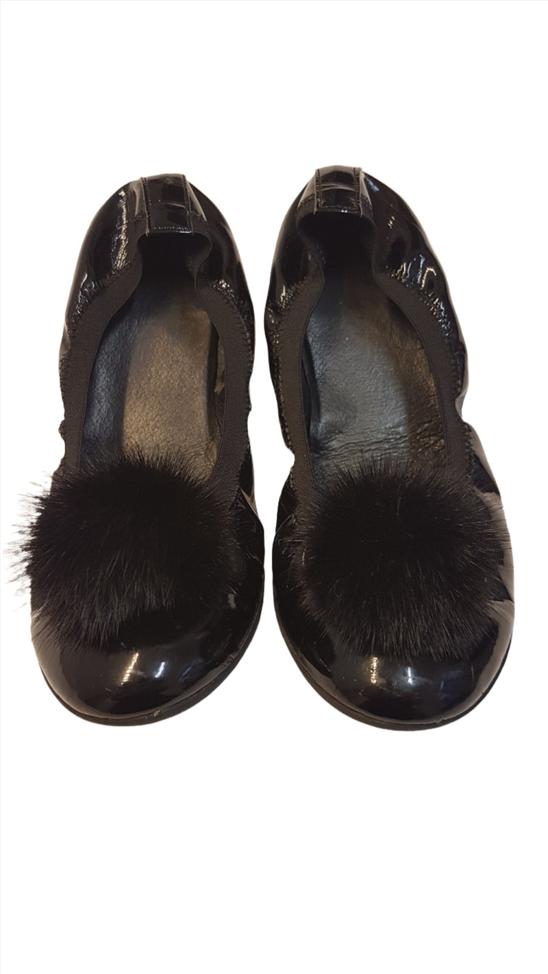 FEKETE POMPONOS,ALKALMI,TRENDI,KISLÁNY CIPŐ 37