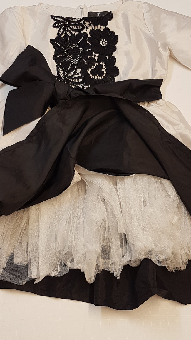 LAZY  FRANNCIS DESIGNER, EMMA GIRLS DRESS,CSODÁLATOS,ALKALMI KISLÁNY RUHA,LIMITÁLT KIADÁSBAN 128-134 Main Image