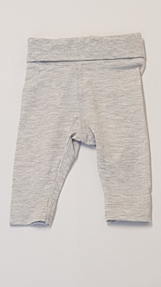 ÚJ H&M UNISEX NACI 50 Hover Image