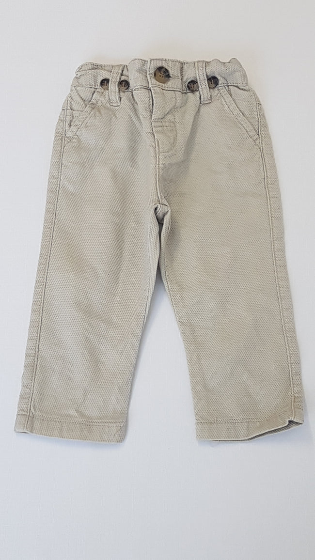 MATALAN ELEGÁNS, SZÜRKE SZÍNŰ KISFIÚ DIVATNACI,ÁLLÍTHATÓ GUMIS DERÉKRÉSSZEL  74 Hover Image