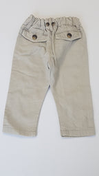 MATALAN ELEGÁNS, SZÜRKE SZÍNŰ KISFIÚ DIVATNACI,ÁLLÍTHATÓ GUMIS DERÉKRÉSSZEL  74