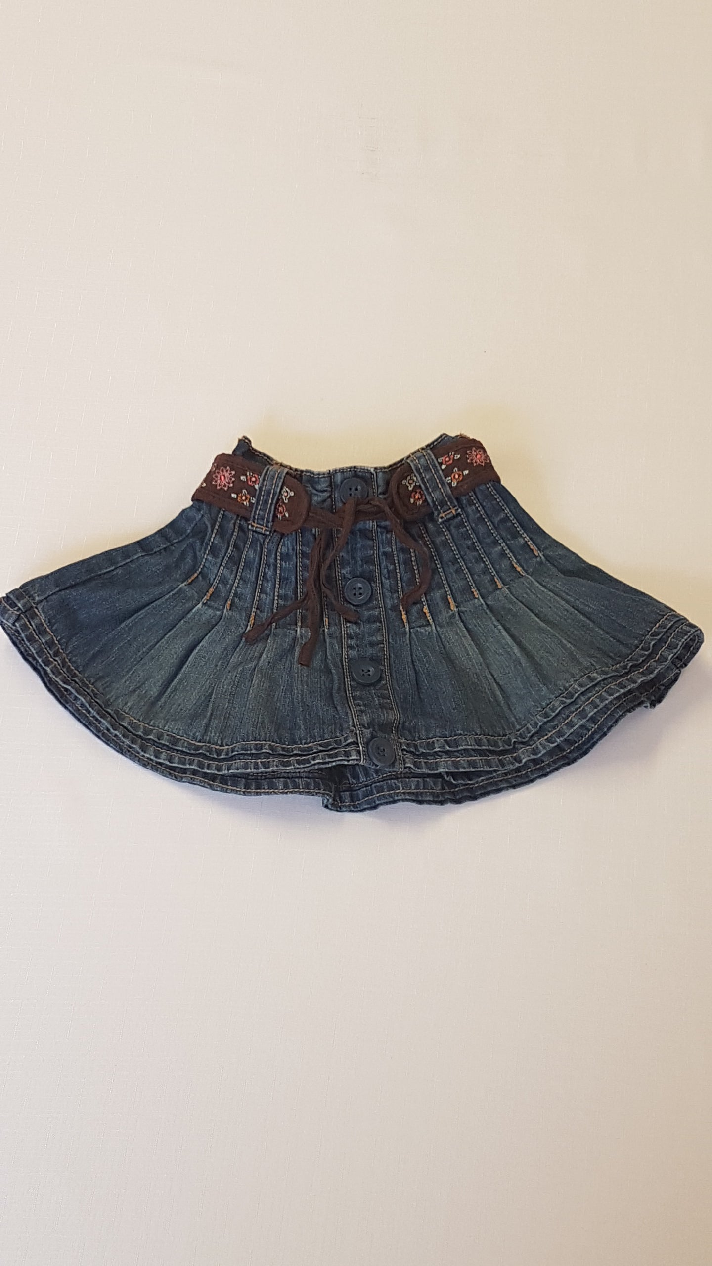 NEXT KOPTATOTT,PÖRGŐS,FARMER KISLÁNY SZIKNYA,CSINI HÍMZETT ÖVVEL 68