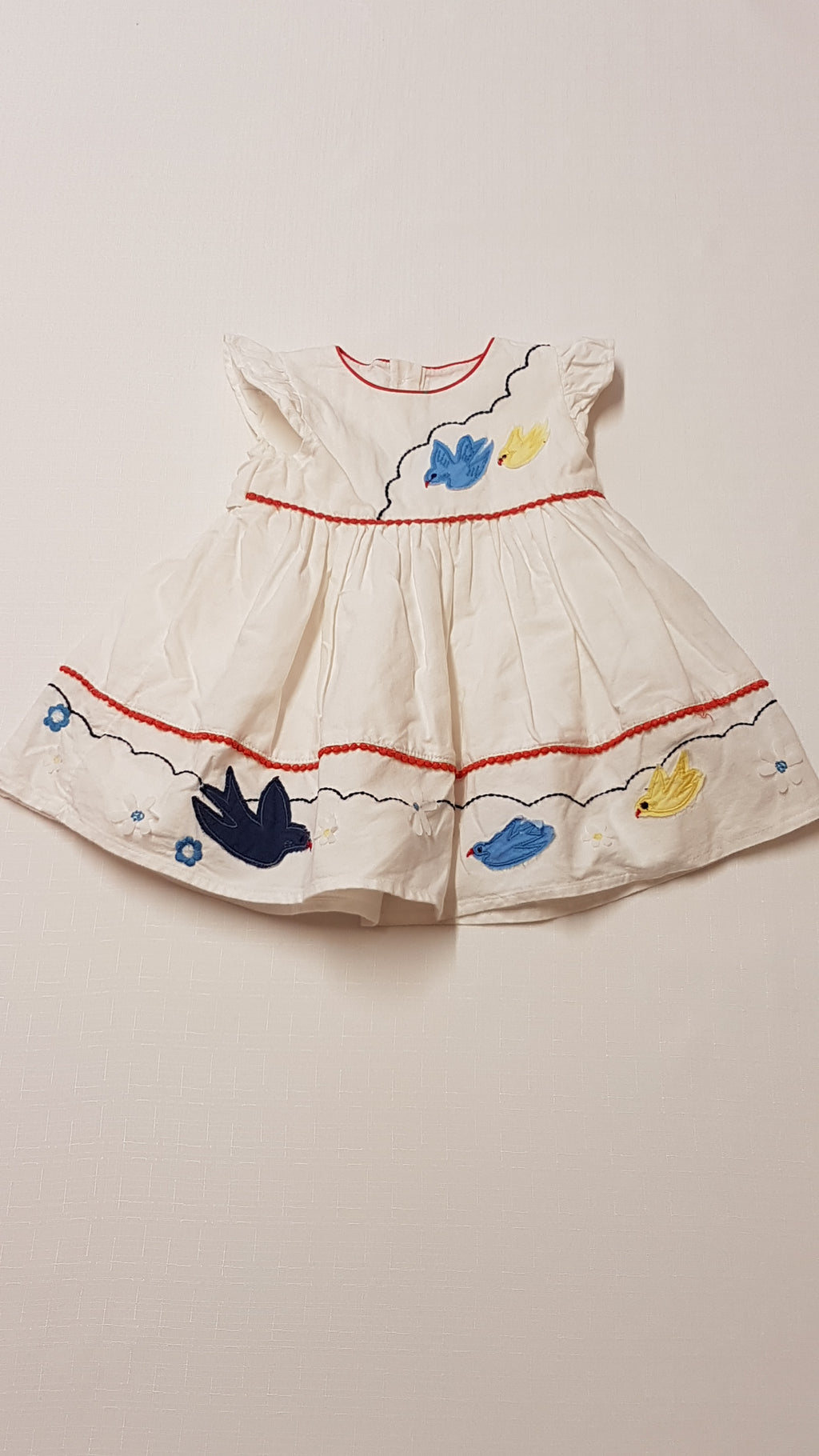 M&S CSINOS,MADÁRKÁS,ALSÓSZOKNYÁS KISLÁNY RUHÁCSKA 68