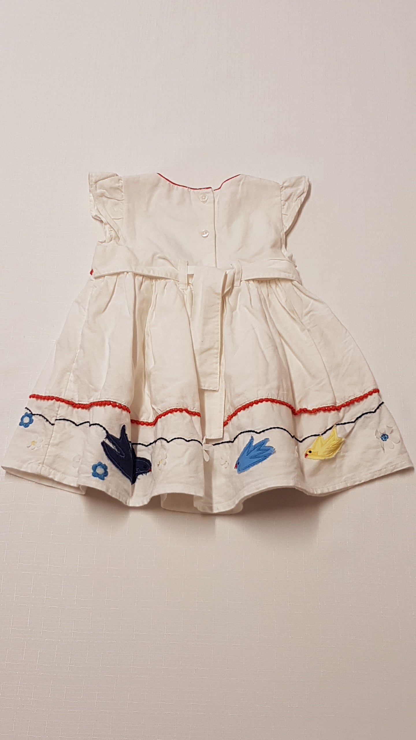 M&S CSINOS,MADÁRKÁS,ALSÓSZOKNYÁS KISLÁNY RUHÁCSKA 68