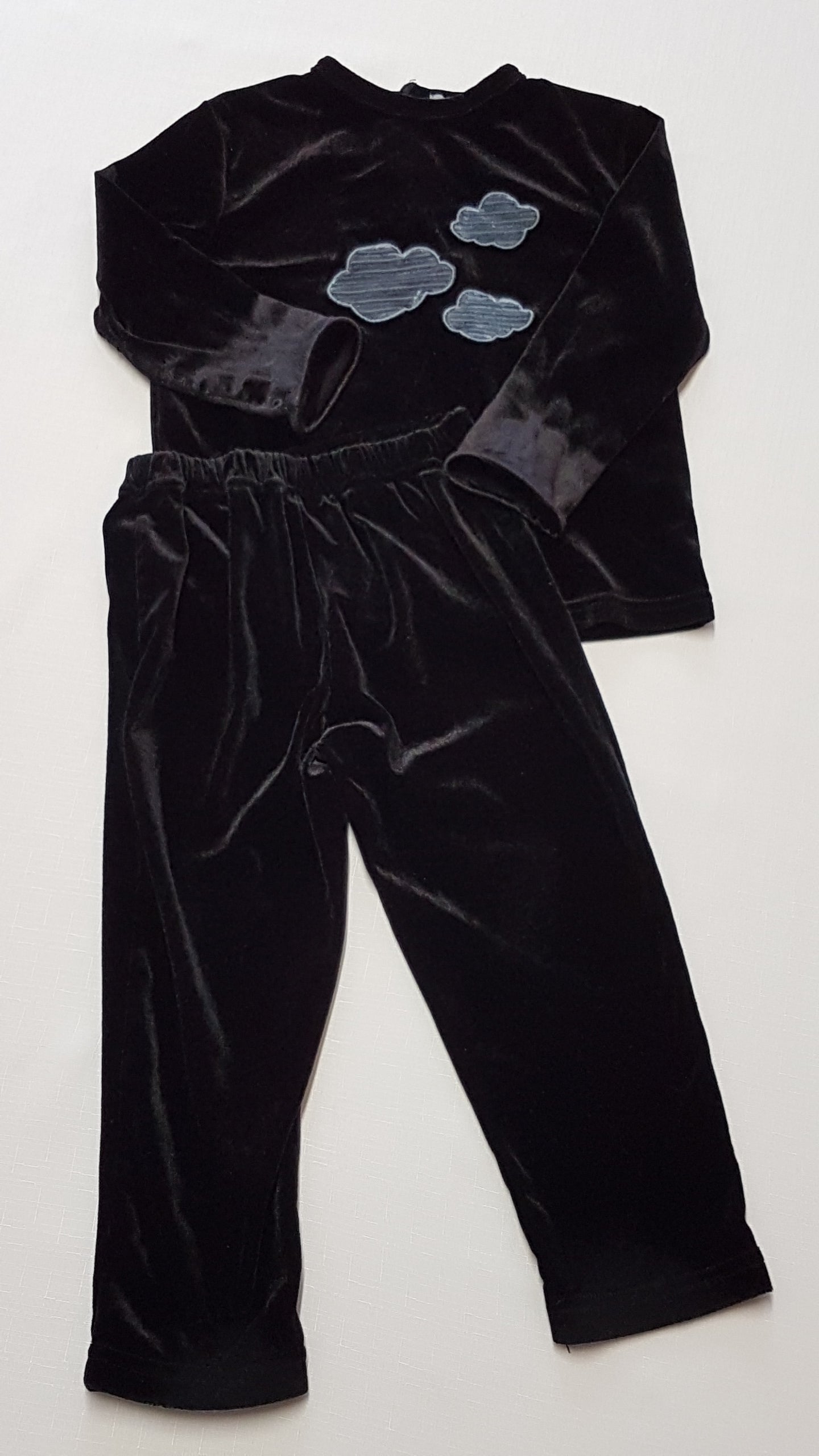 KOKAO PARIS TÜKÖRBÁRSONY,FELHŐ MINTÁS  KISFIÚ SZETT 92-98