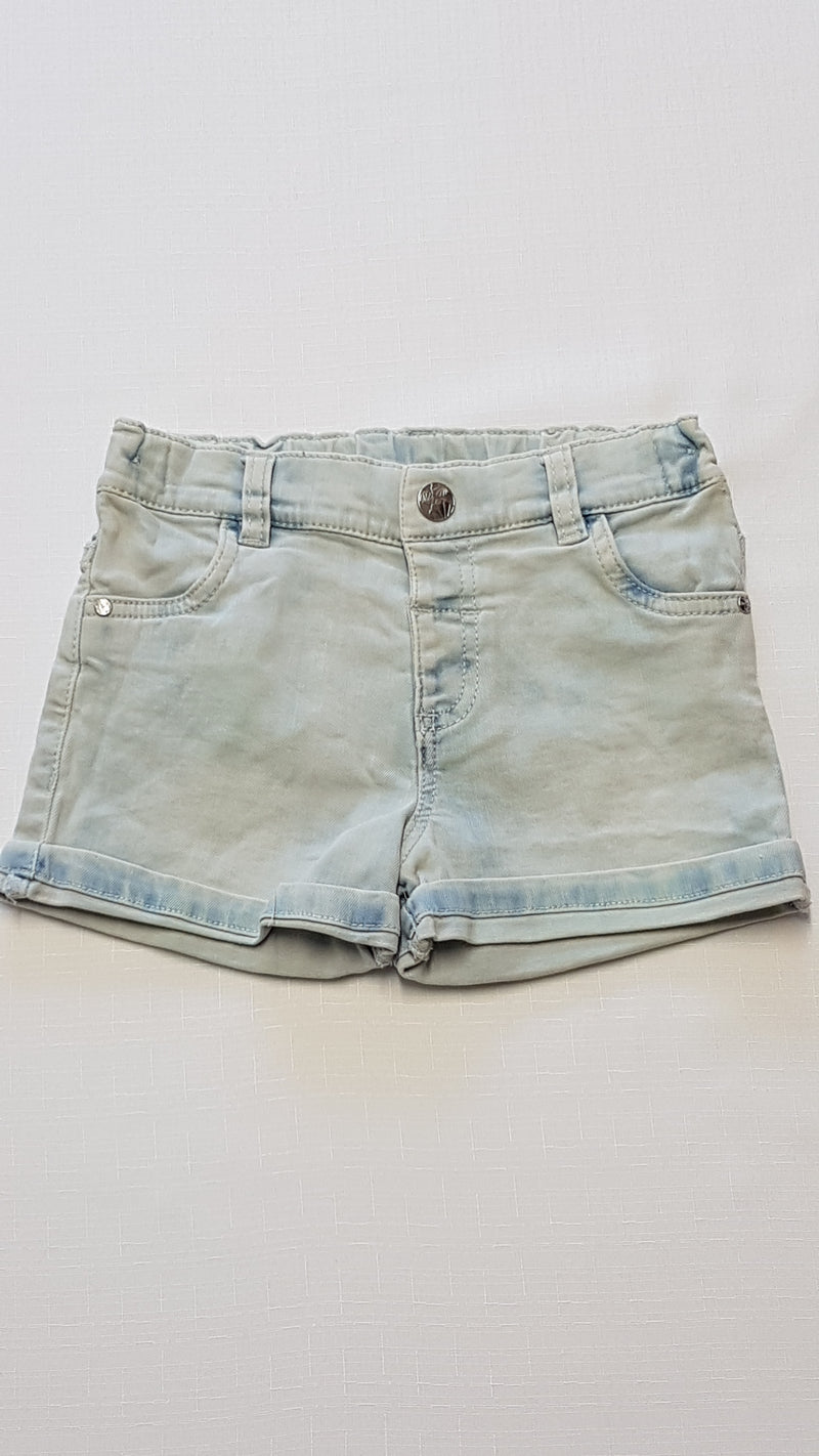 F&F KIDS VILÁGOS SZÍNŰ,KOPTATOTT,KISLÁNY FARMER RÖVIDNADRÁG 104