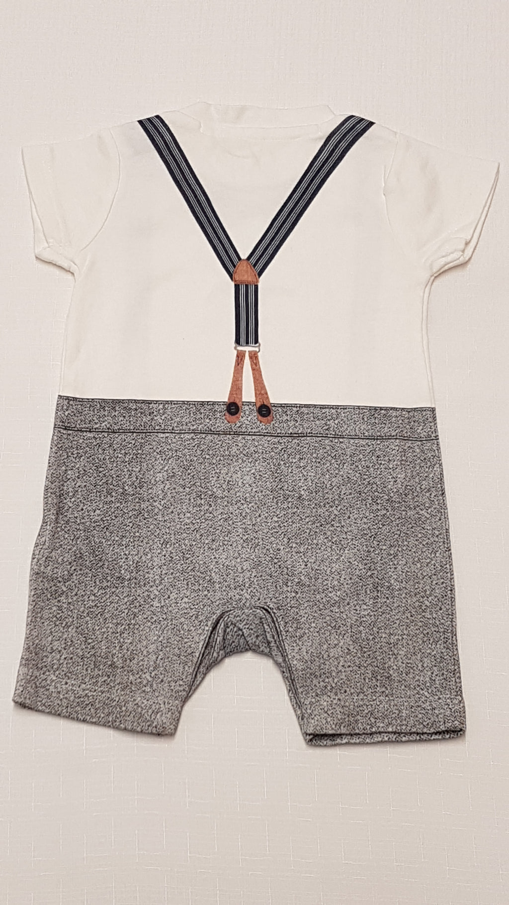 ÚJ MOTHERCARE KÜLÖNLEGES,ELEGÁNS KISFIÚ KEZES-LÁBAS 56
