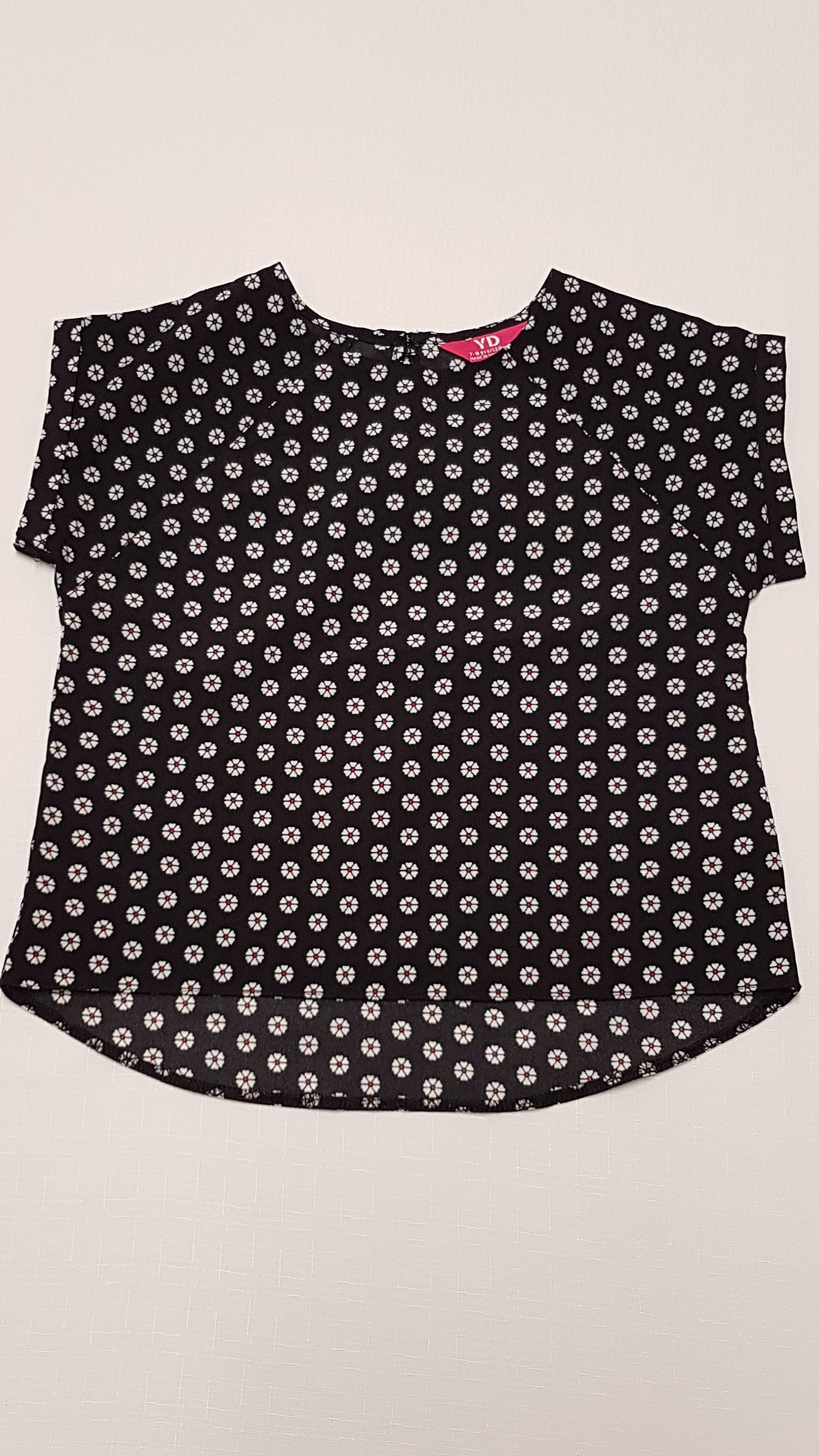 ÚJ YOUNG DIMENSION APRÓ VIRÁGMINTÁS, LENGE KISLÁNY BLÚZ 128