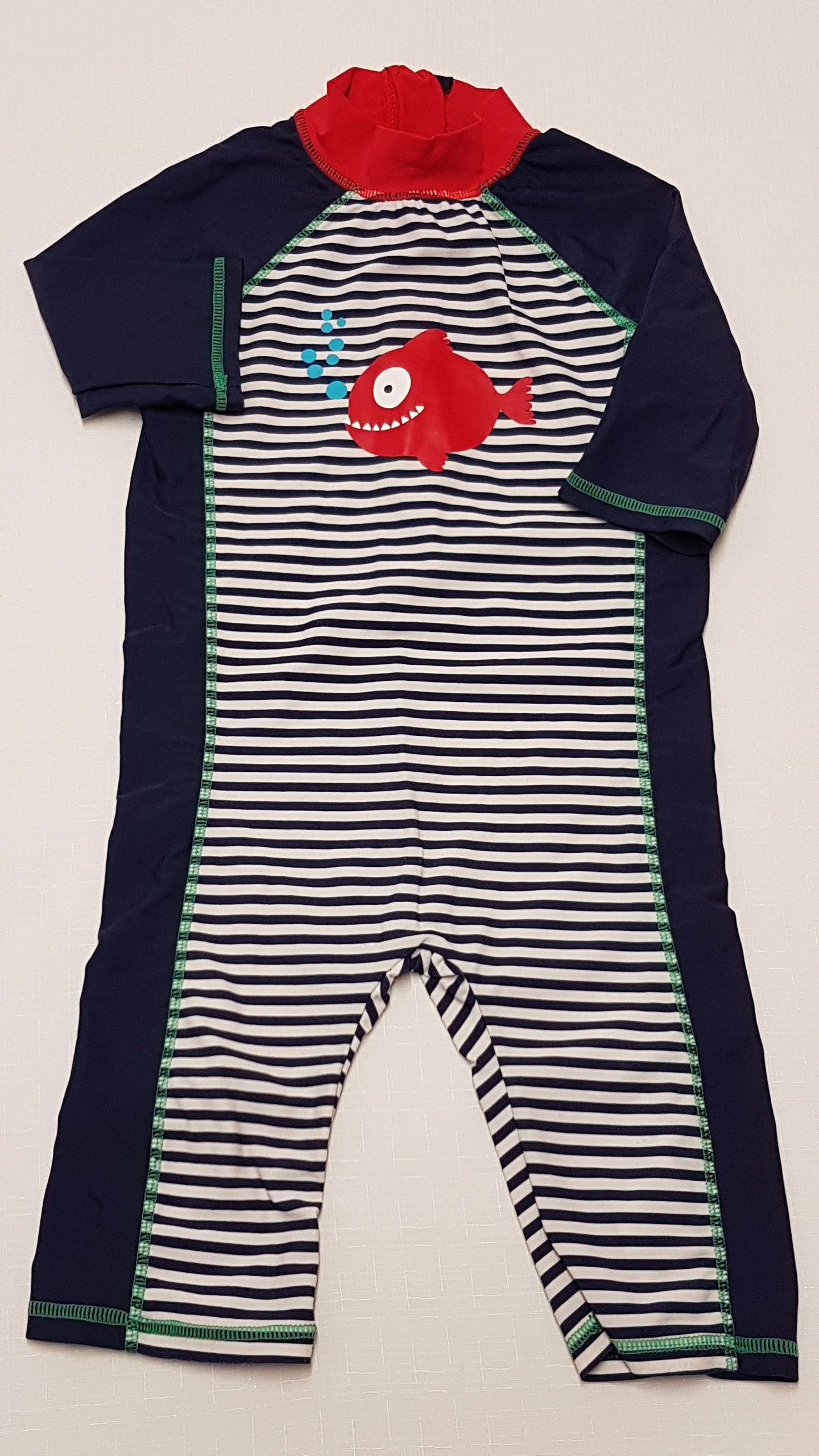 MOTHERCARE HALACSKÁS KISFIÚ ÚSZÓDRESSZ 104