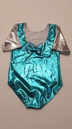 GYÖNYÖRŰ SZÉP,METÁL SZÍNŰ KISLÁNY SPORTDRESSZ 152