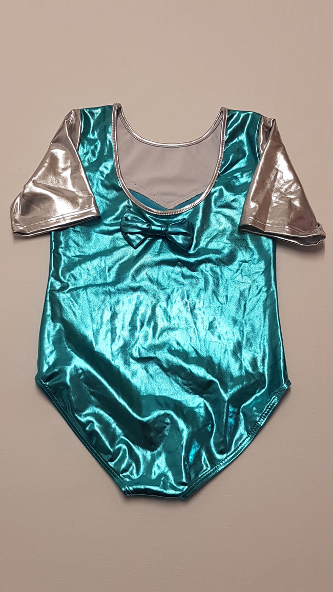 GYÖNYÖRŰ SZÉP,METÁL SZÍNŰ KISLÁNY SPORTDRESSZ 152 Main Image