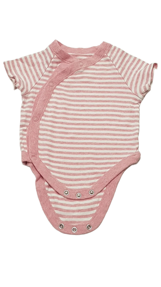 F&F KIDS ÁTLAPOZÓS KISLÁNY BODY 68 Hover Image