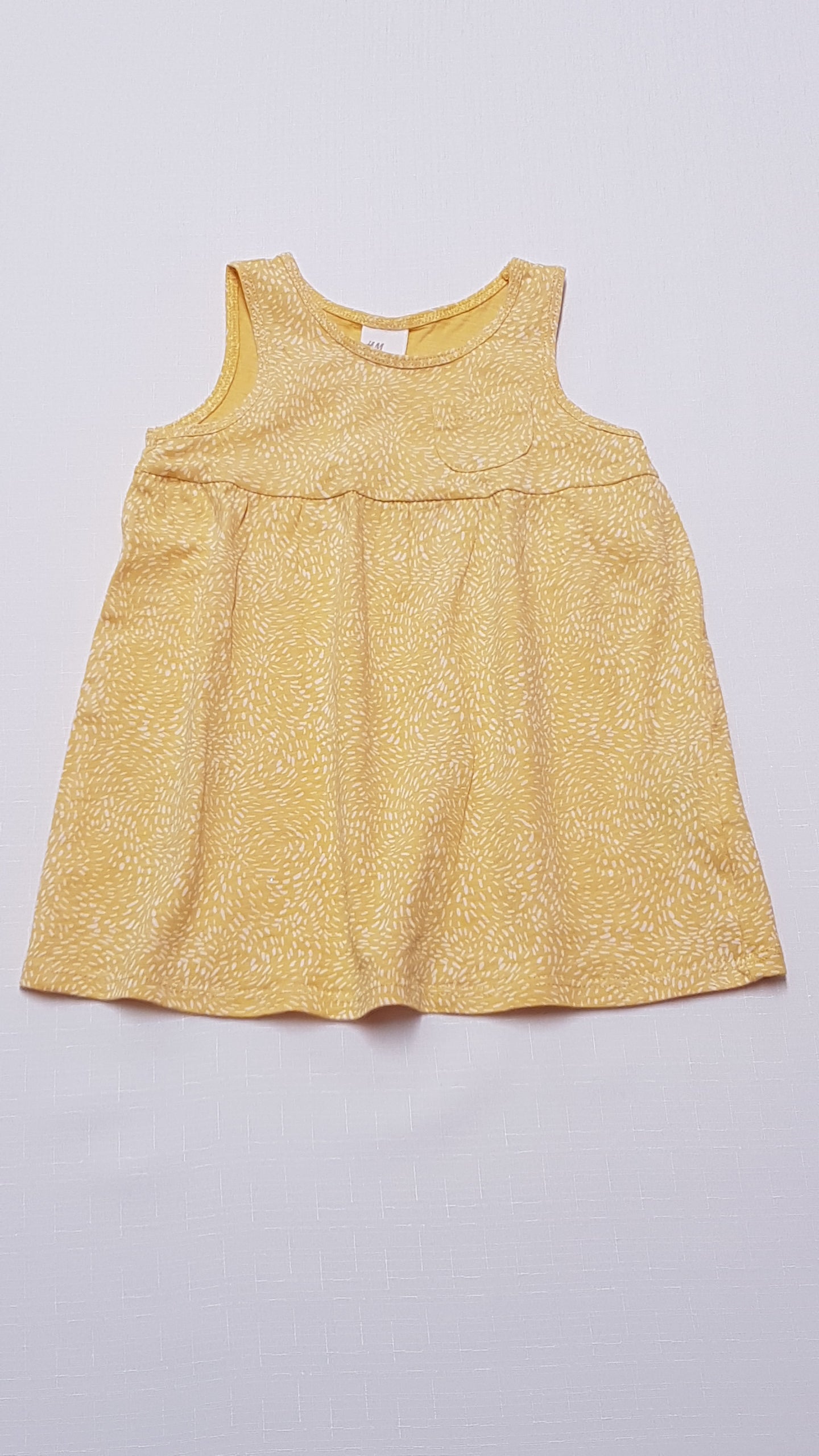 ÚJ H&M NAPSÁRGA SZÍNŰ,KISLÁNY PAMUT RUHÁCSKA 74