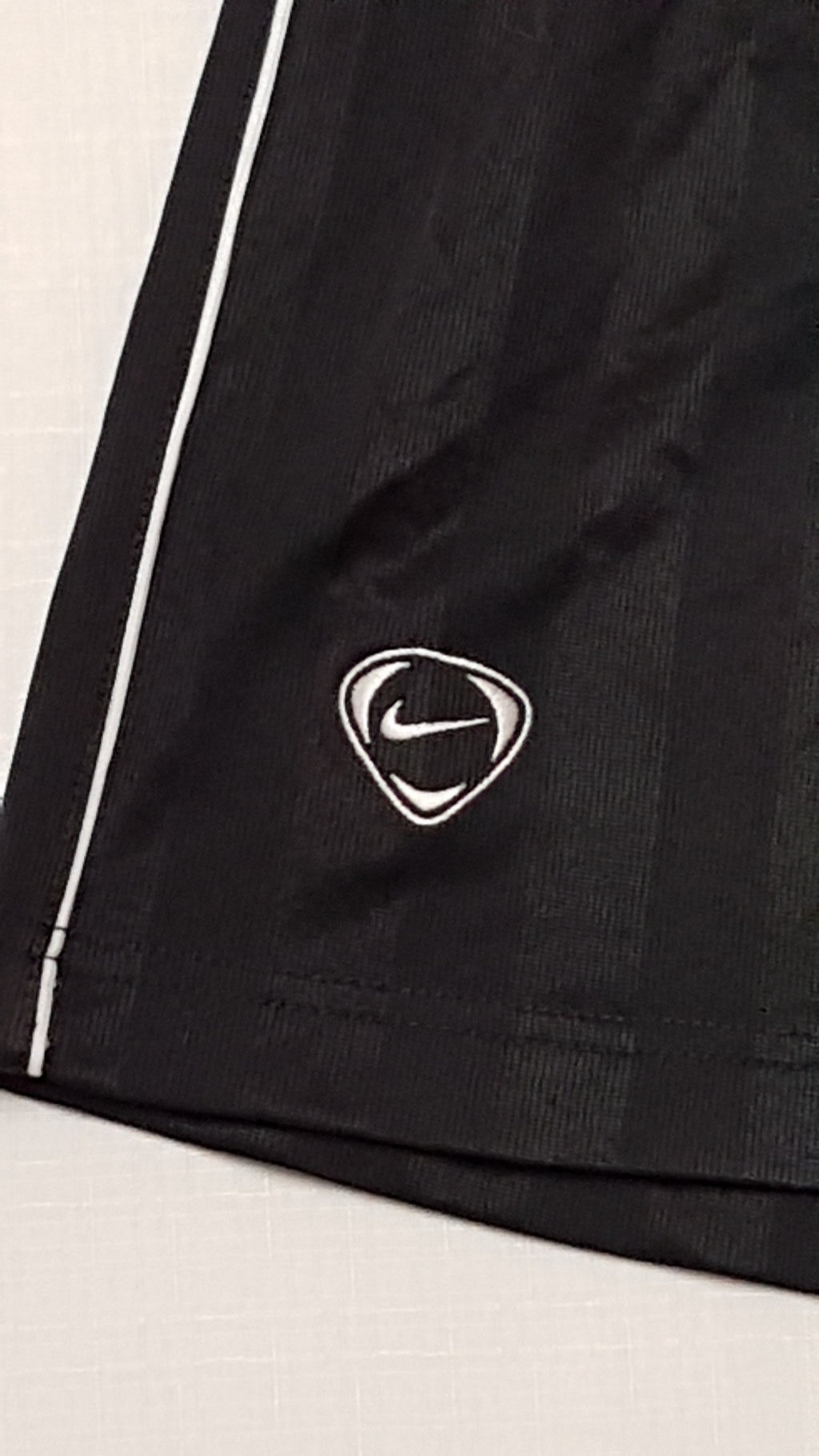 NIKE FEKETE SZÍNŰ,NYOMOTT MINTÁS,MINŐSÉGI  KISFIÚ SPORTNADRÁG 152-158