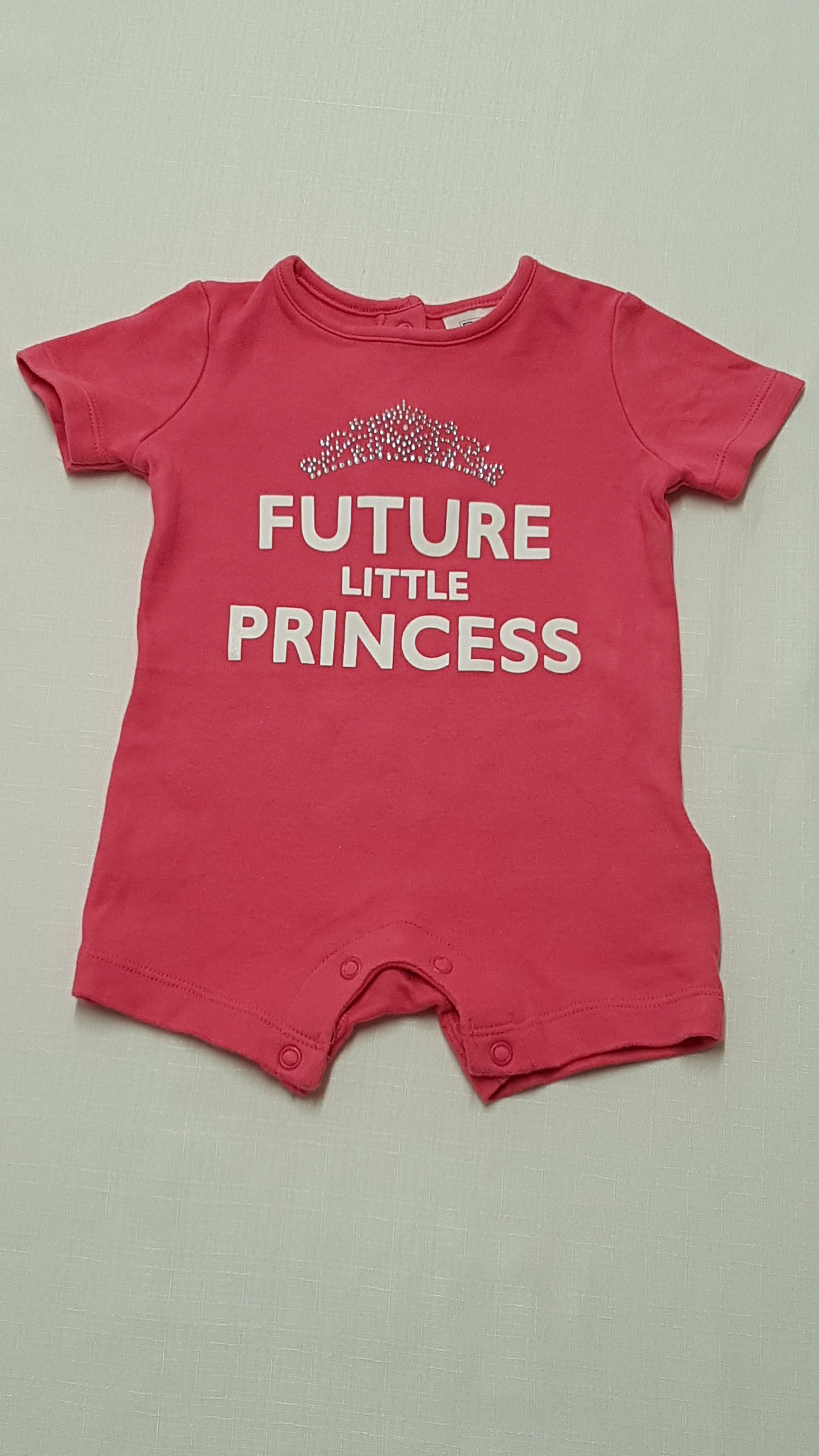 F&F KIDS FUTURE LITTLE PRINCESS FELIRATÚ,GYÖNYÖRŰ SZÉP KÖVES KISLÁNY NAPOZÓ 62