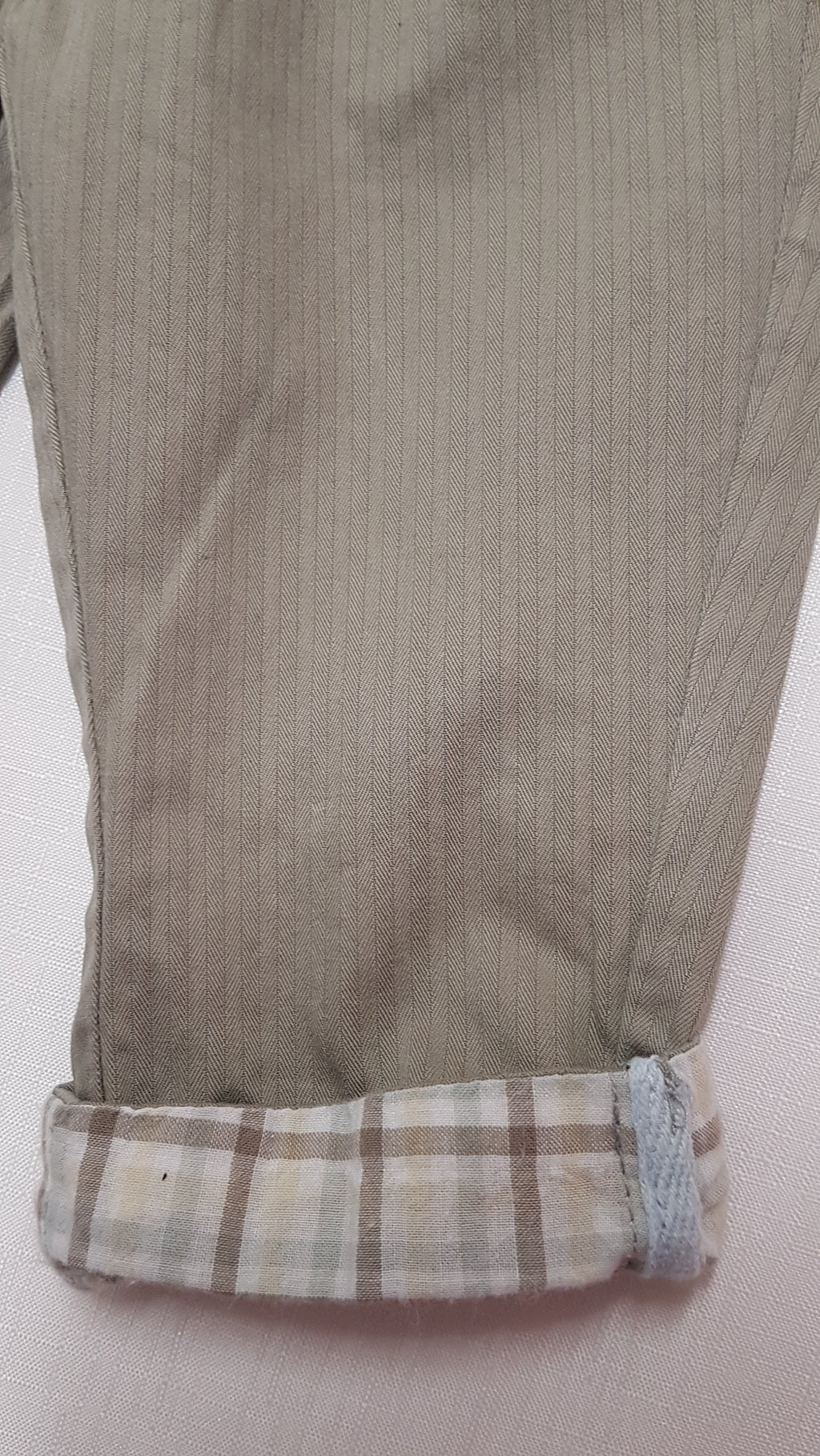 ÚJ VERTBAUDET KEKI SZÍNŰ,GUMIS DEREKÚ KISFIÚ DIVATNADRÁG 68