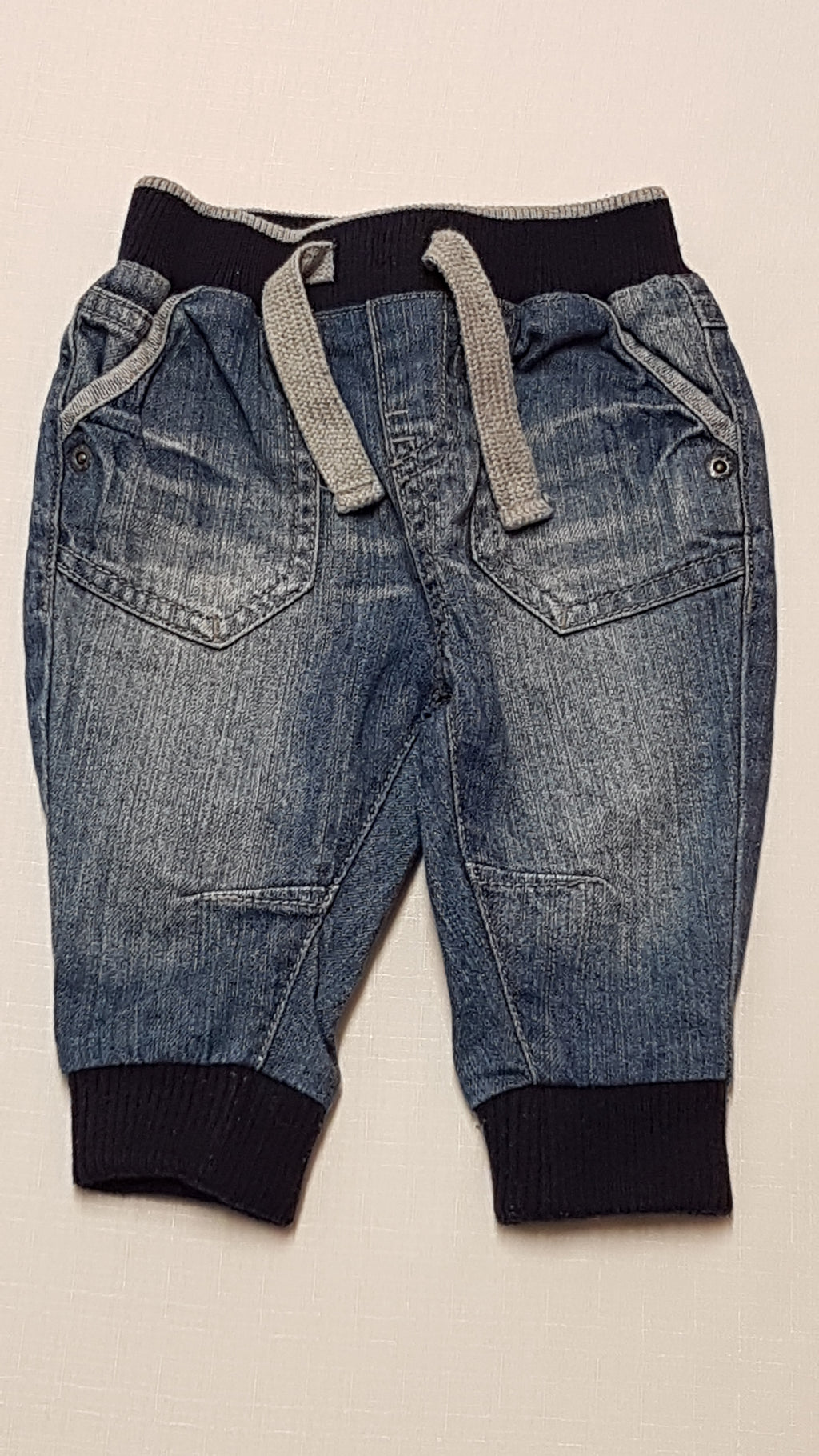 MOTHERCARE KOPTATOTT,VAGÁNY KISFIÚ FARMER JOGGER 68