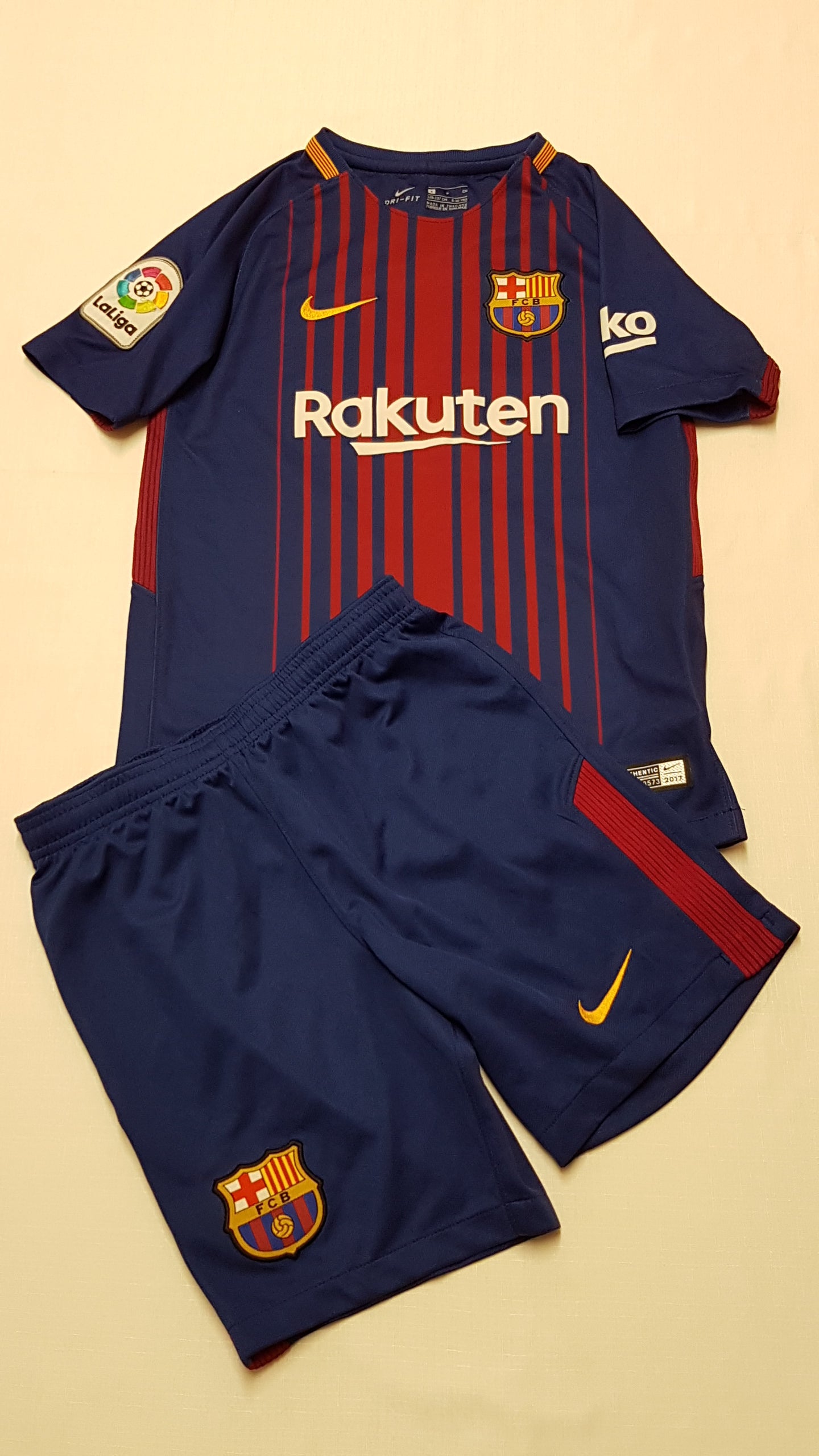 NIKE EXTRAMINŐSÉGŰ EREDETI BARCELONA FOOTBALL MEZ 128-137