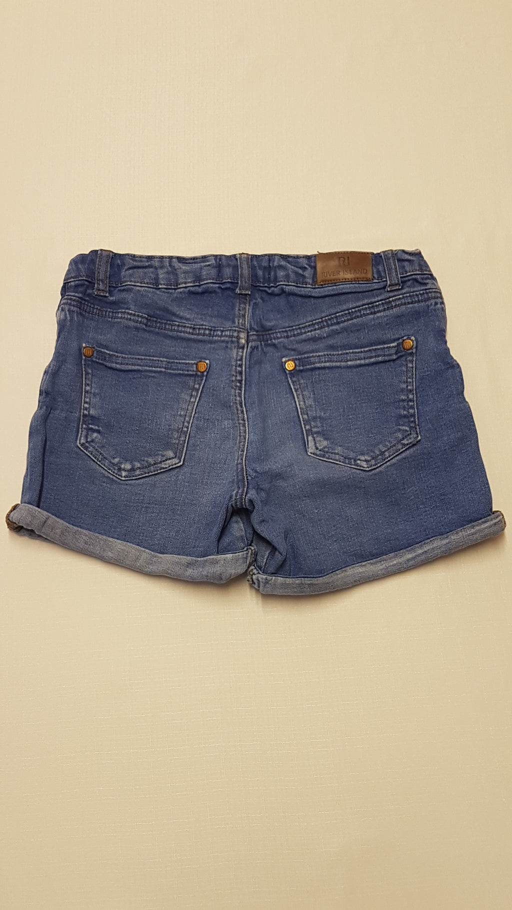 RIVER ISLAND TRENDI,KOPTATOTT KISLÁNY RÖVIDNACI 146-152