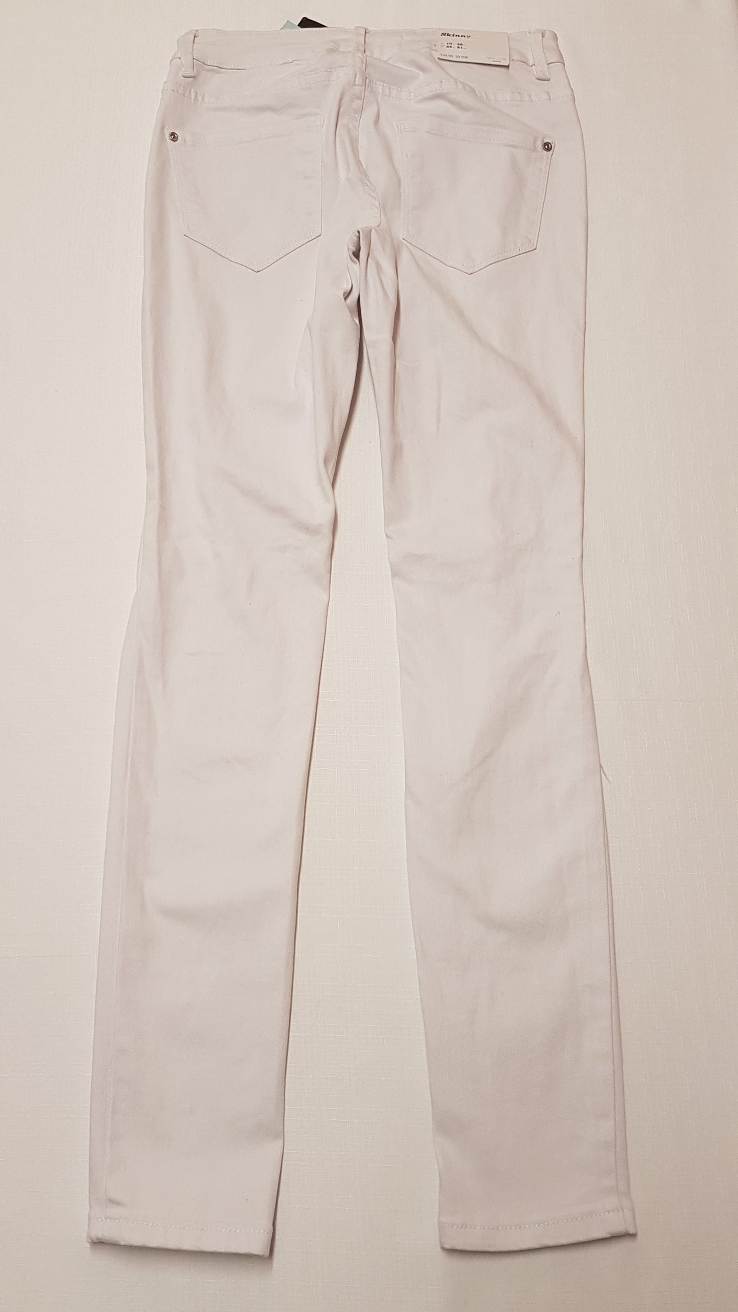 CÍMKÉS NEW LOOK SKINNY PRÉMIUM MINŐSÉGŰ,TRENDI,SZTRECSI KISLÁNY FARMERNADRÁG 176