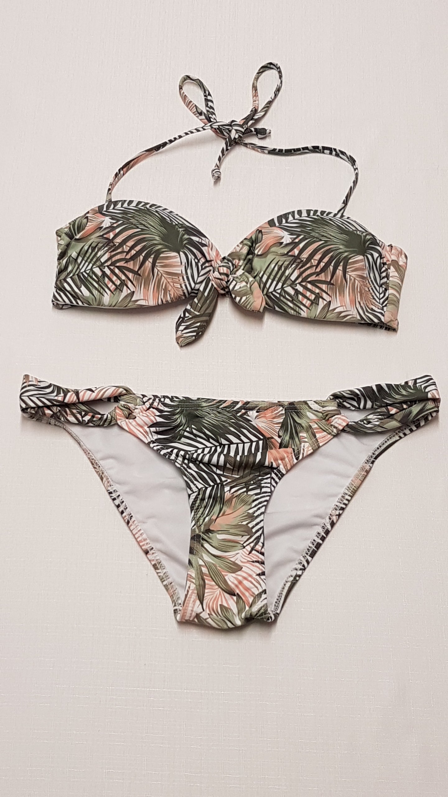 PRIMARK CSAJOS,PÁLMAFÁS KISLÁNY BIKINI,HOZZÁ ILLŐ STRANDKENDŐVEL 164-176