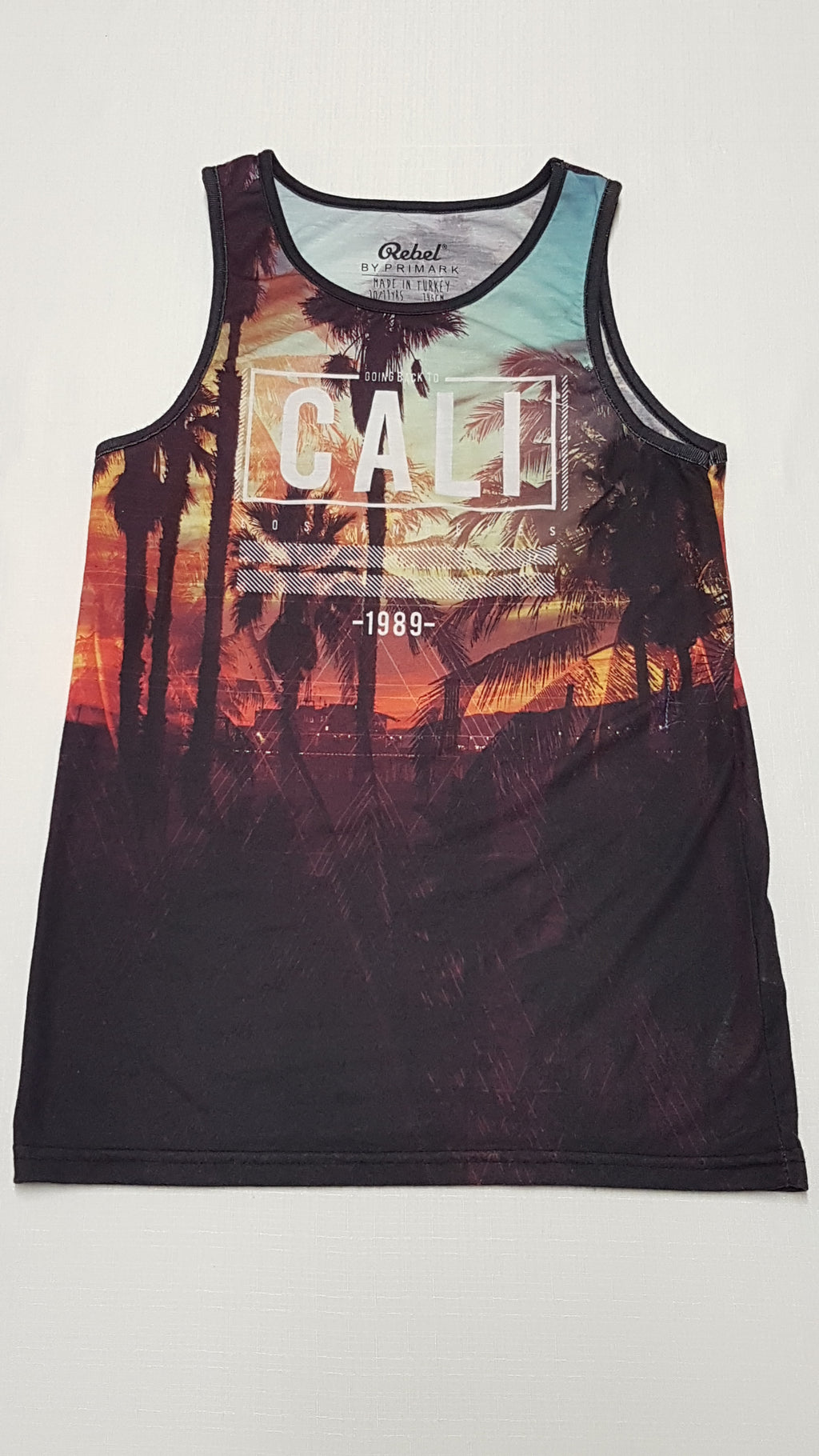 PRIMARK PÁLMAFÁS,VAGÁNY KISFIÚ TRIKÓ 146